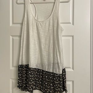 UMGEE : Ruffle hemmed cami